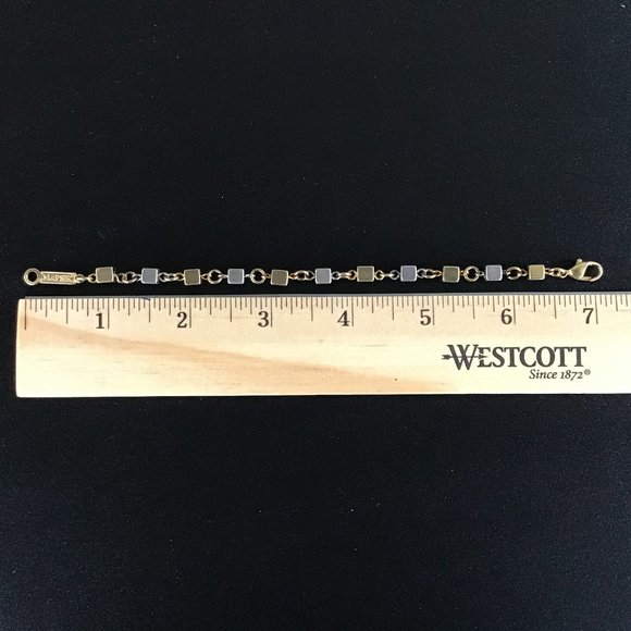Vintage Napier Gold & Silver Tone Cube Bracelet Signed - Picture 6 of 16
